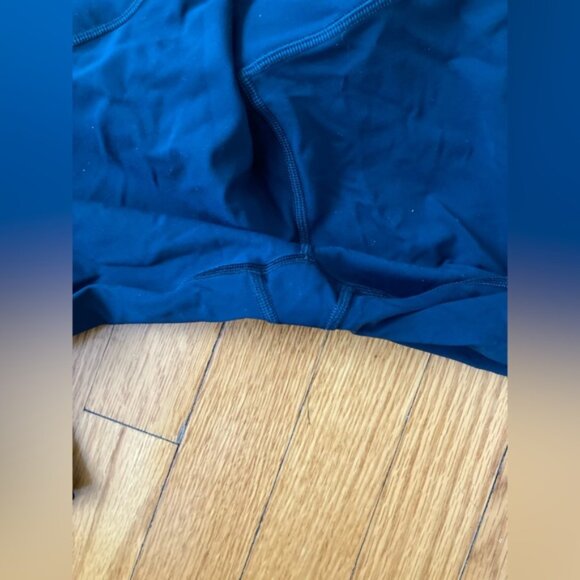 lululemon Sweat Your Heart Out Mid-Rise Crop 21” - EUC - Picture 5 of 5
